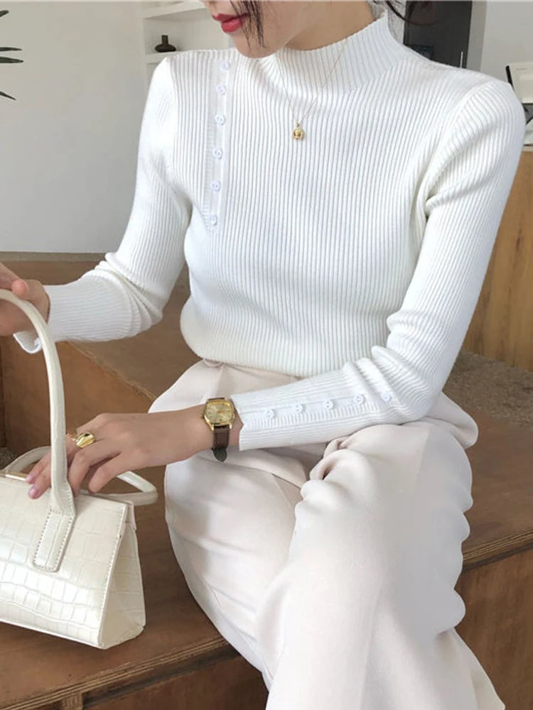 Adolf™ – Elegant sweater with decorative buttons and stand-up collar