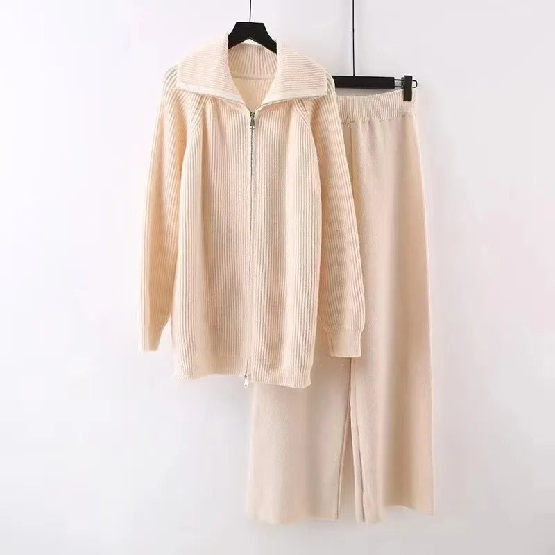 Ede™ – Comfortable two-piece knit suit