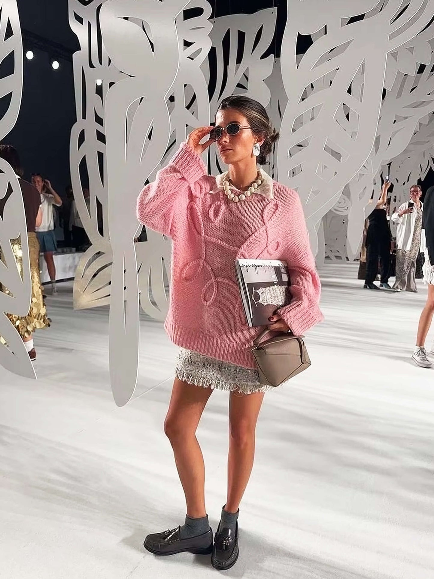 Cozy oversized sweater with elegant embroidery