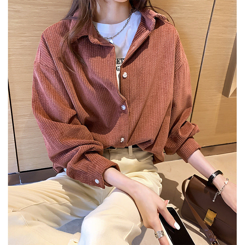 Cozy corduroy shirt with buttons for women
