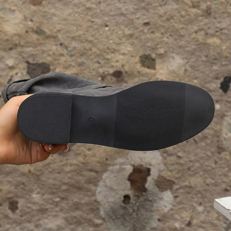 Stylish leather boots with buckle detail