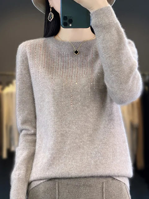 Jade™ - Warm sweater with glitter