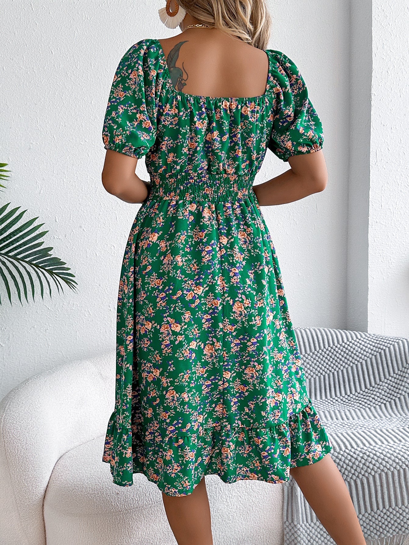 Bertha | Feminine floral dress with puff sleeves