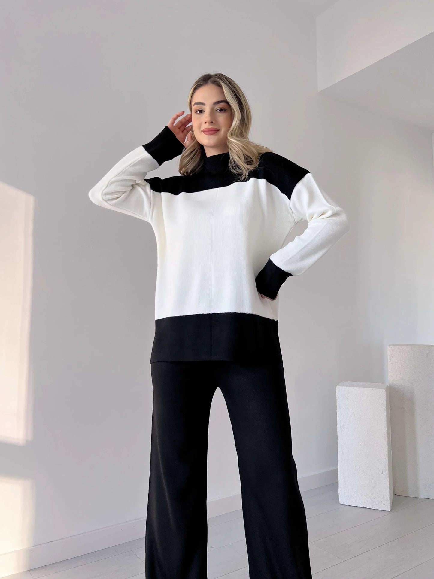 Vetrina™ - Knitwear Set