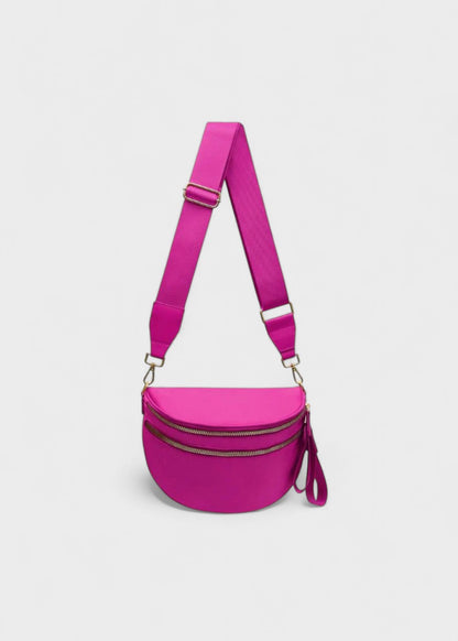 Elegant leather belt bag for hands-free fashion 