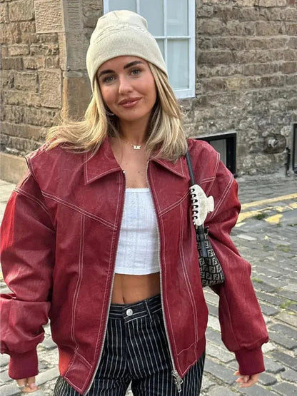 Oversized vintage leather jacket for a casual chic style 