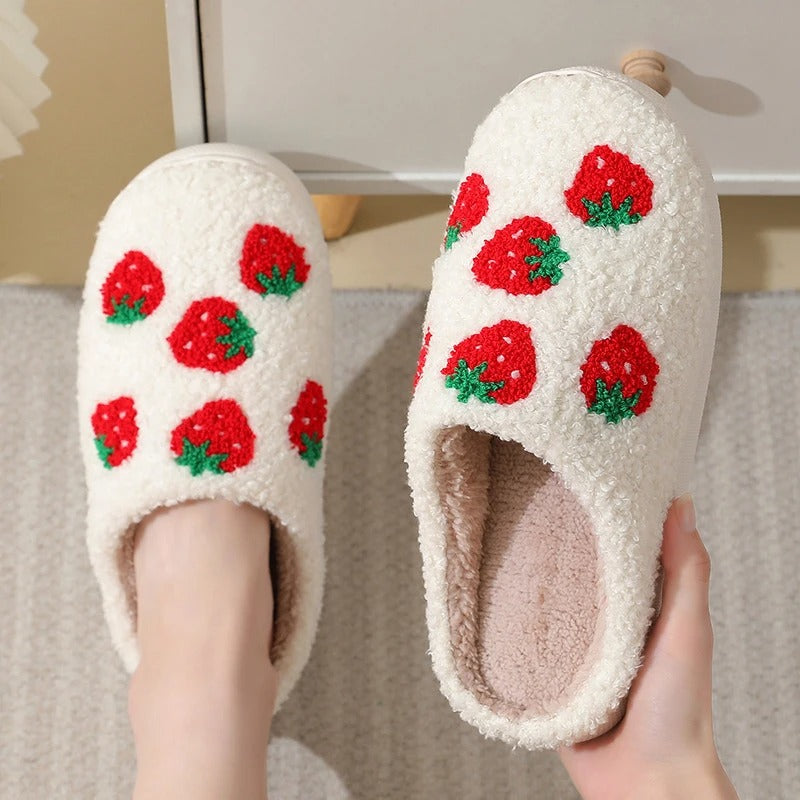 Annabell™ - Cuddly slippers with strawberries