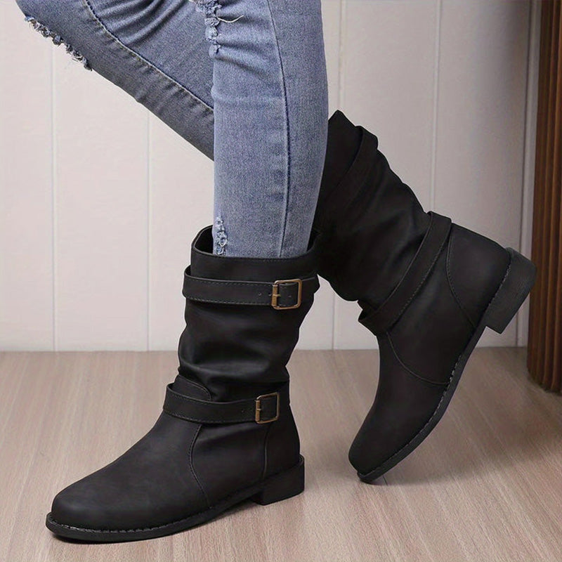Stylish leather boots with buckle detail 