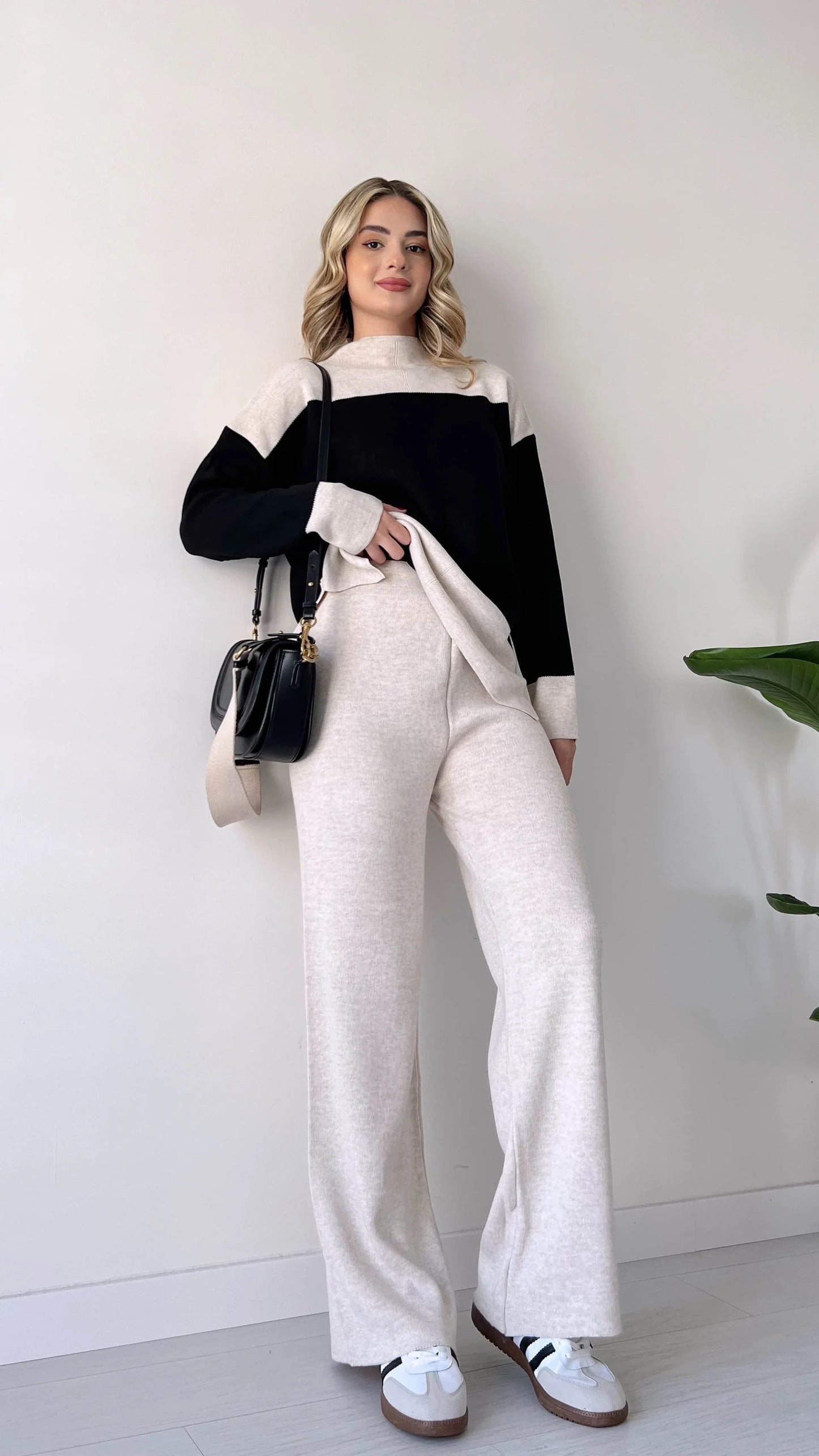 Vetrina™ - Knitwear Set