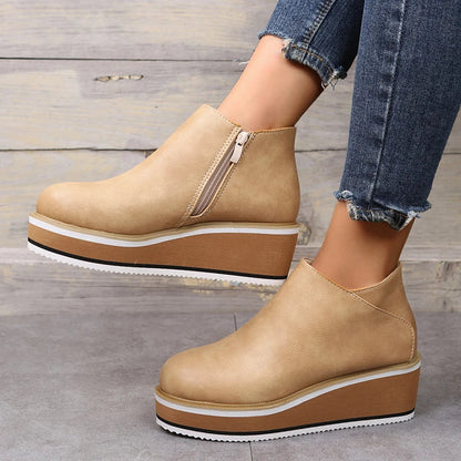 Stylish leather ankle boots for everyday style 