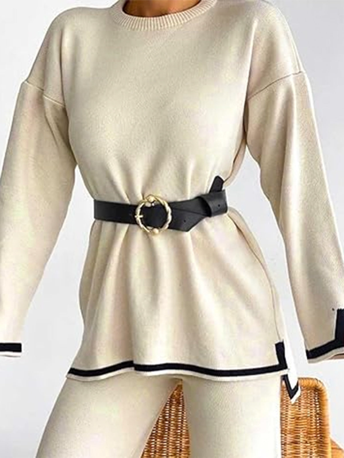 Bella™ - Elegant 2-piece lounge set made of stretch knit