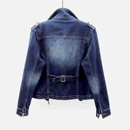 Classic denim jacket with a timeless fusion style 