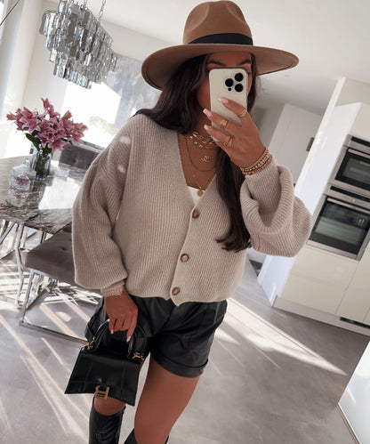 Stylish lightweight casual jacket for everyday use 