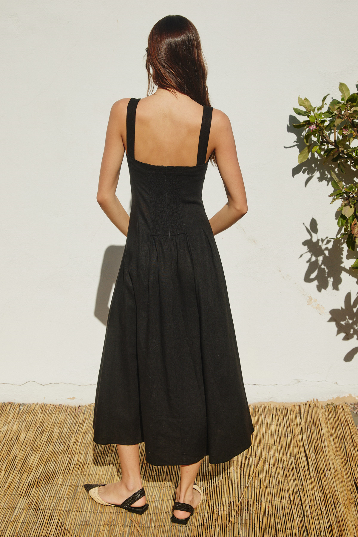 Karen | Elegant black midi dress