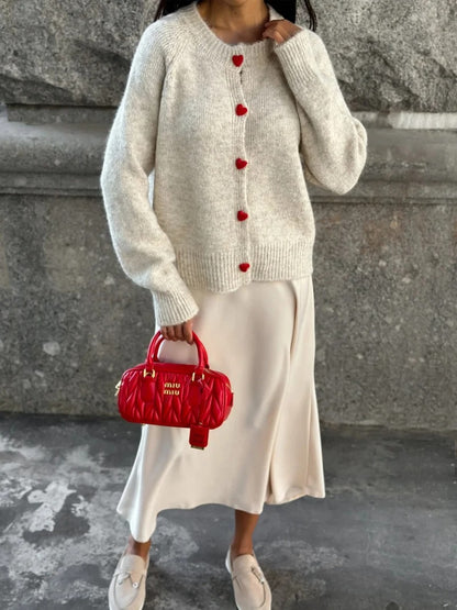Mira | Cozy cardigan with heart buttons