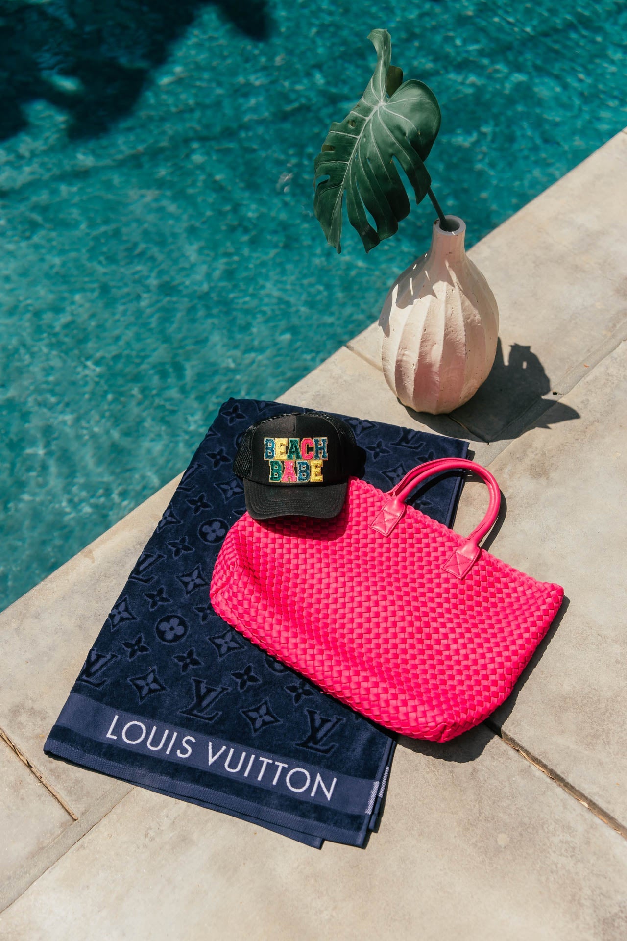 Lara | Pink Neoprene Woven Carrier Bag