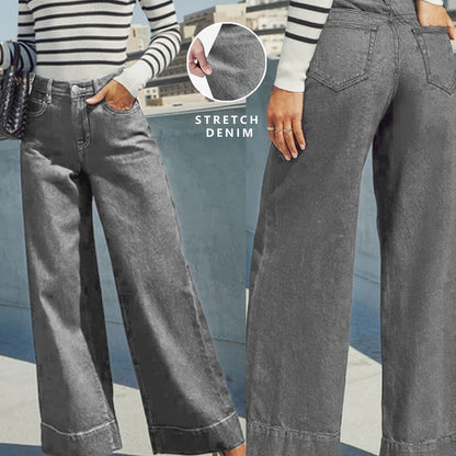 Jeans with a high waist, wide leg and stretchy denim fabric with a turn-up hem. 