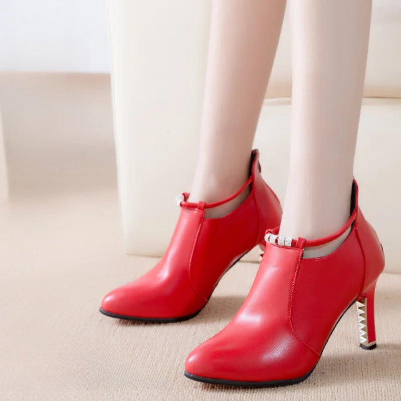 Hannelore™ - Belted boots for style