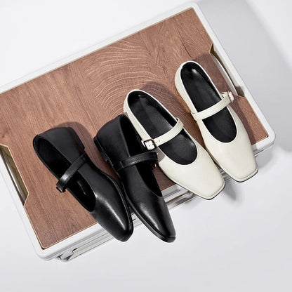 Leni | Elegant Mary Janes with a classy buckle