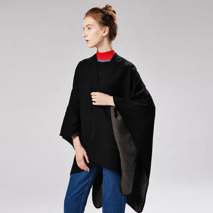 Frieda | Warm poncho with a flowing cut