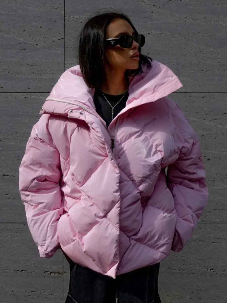 Carmina™ – Fashionable oversized puffer for cold days