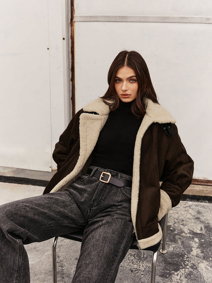 Vintage brown jacket with fleece lining and a relaxed fit 