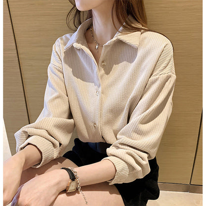 Cozy corduroy shirt with buttons for women 