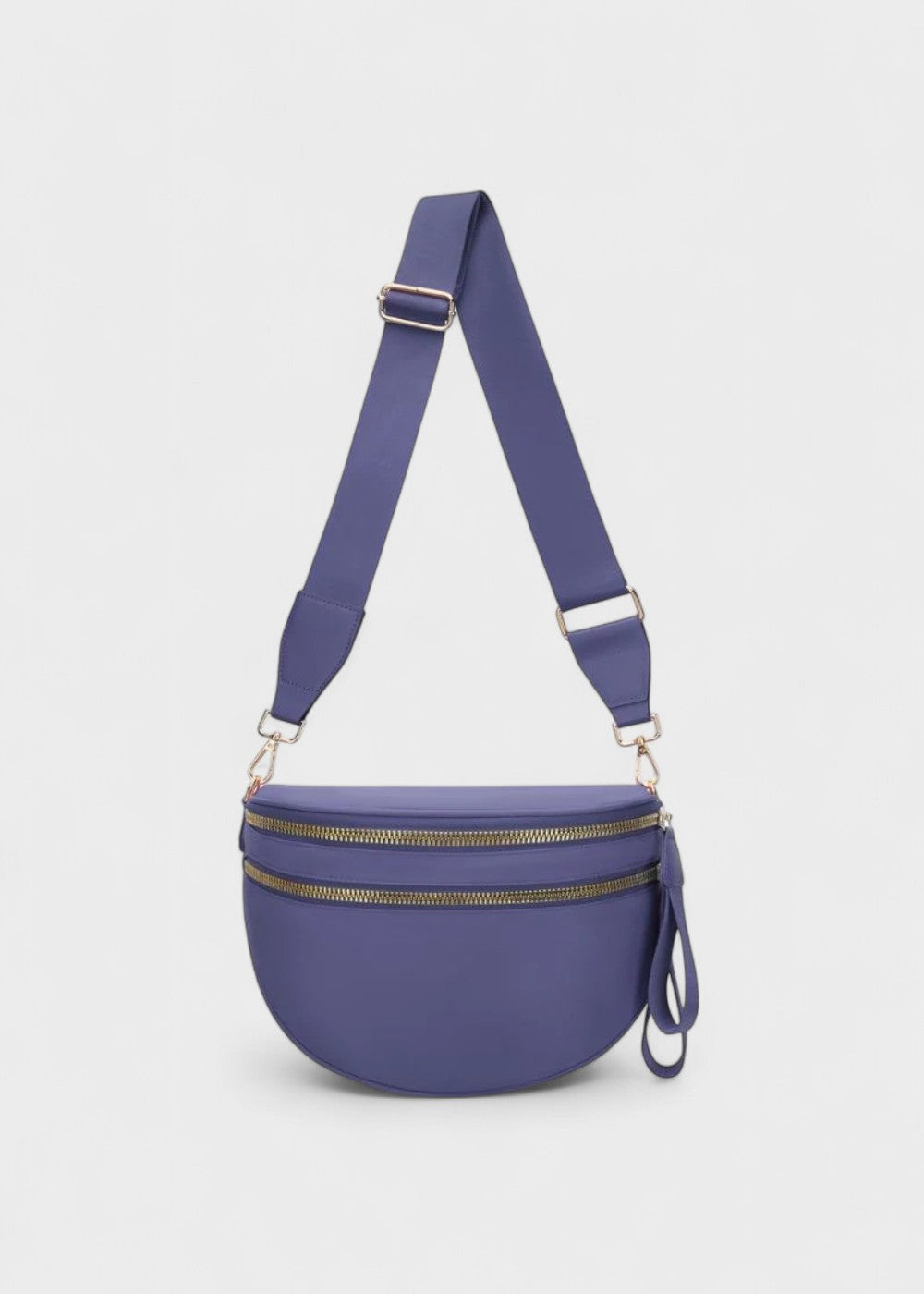 Elegant leather belt bag for hands-free fashion 