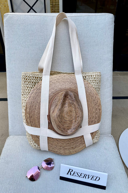 Lara | Lightweight straw beach bag with carrying strap for hat