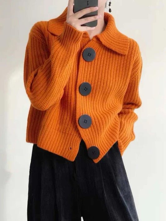 Mira | Elegant cardigan with buttons