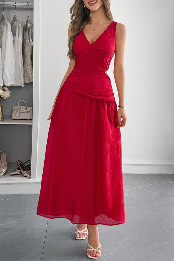 Sleeveless women's maxi dress with V-neck and hollow waist design 