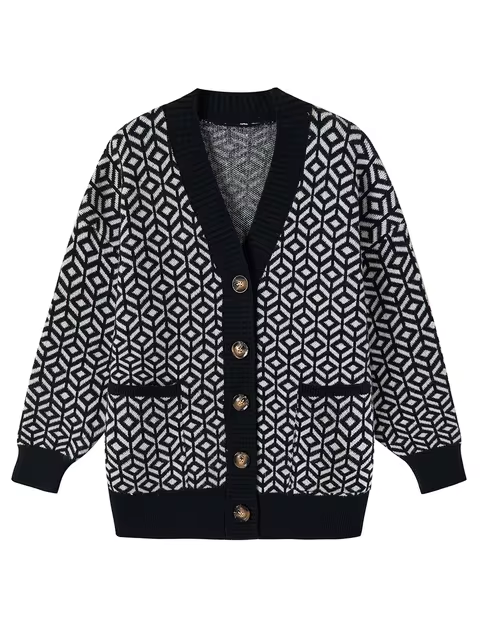 Cozy knitted cardigan with geometric pattern and button placket 