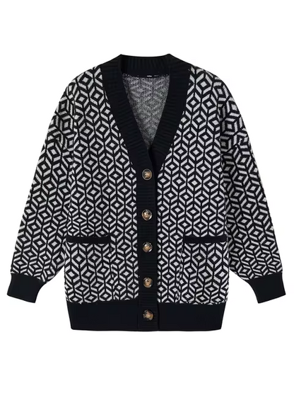 Cozy knitted cardigan with geometric pattern and button placket 