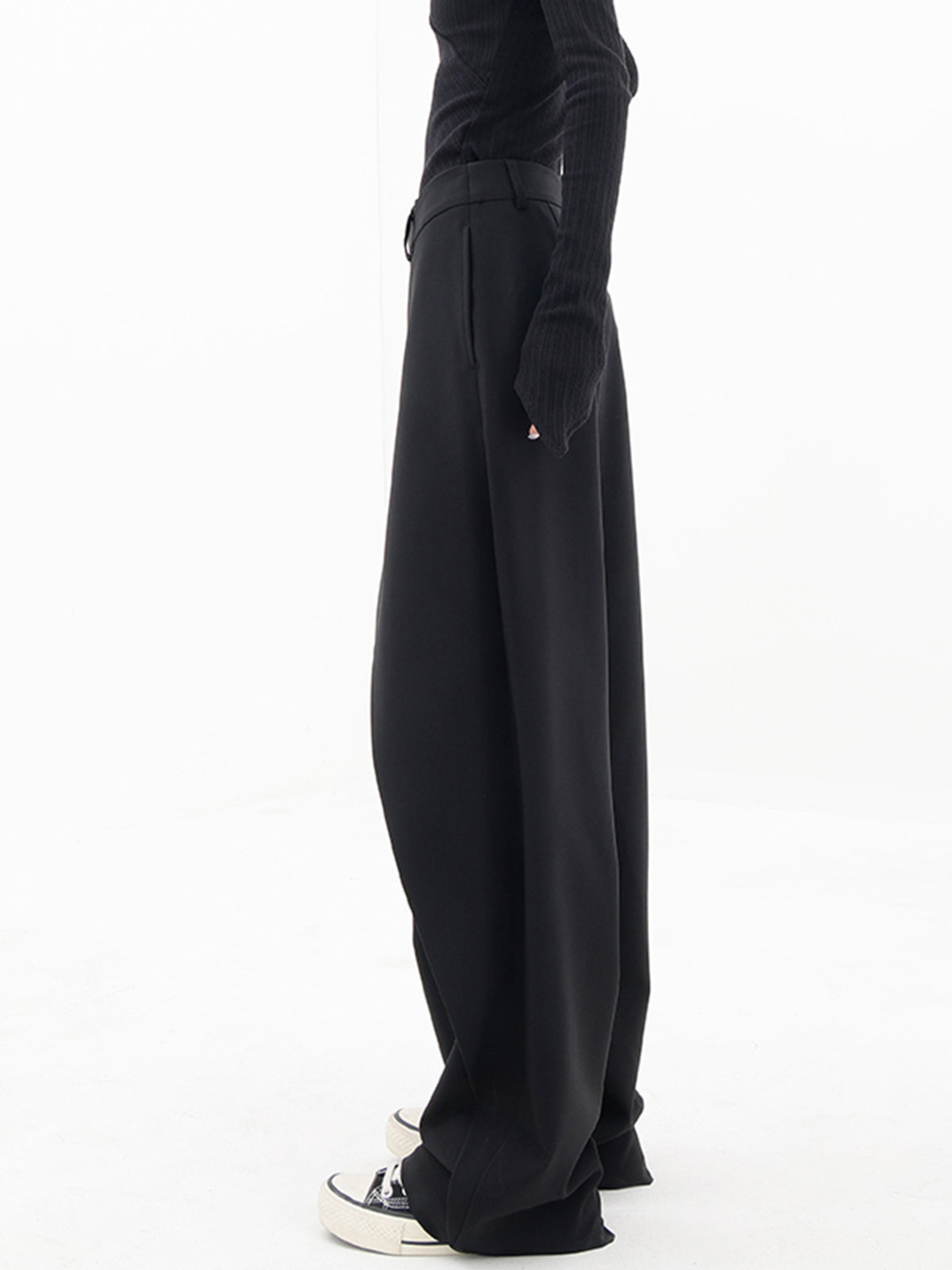 Anna | Asymmetrical baggy trousers