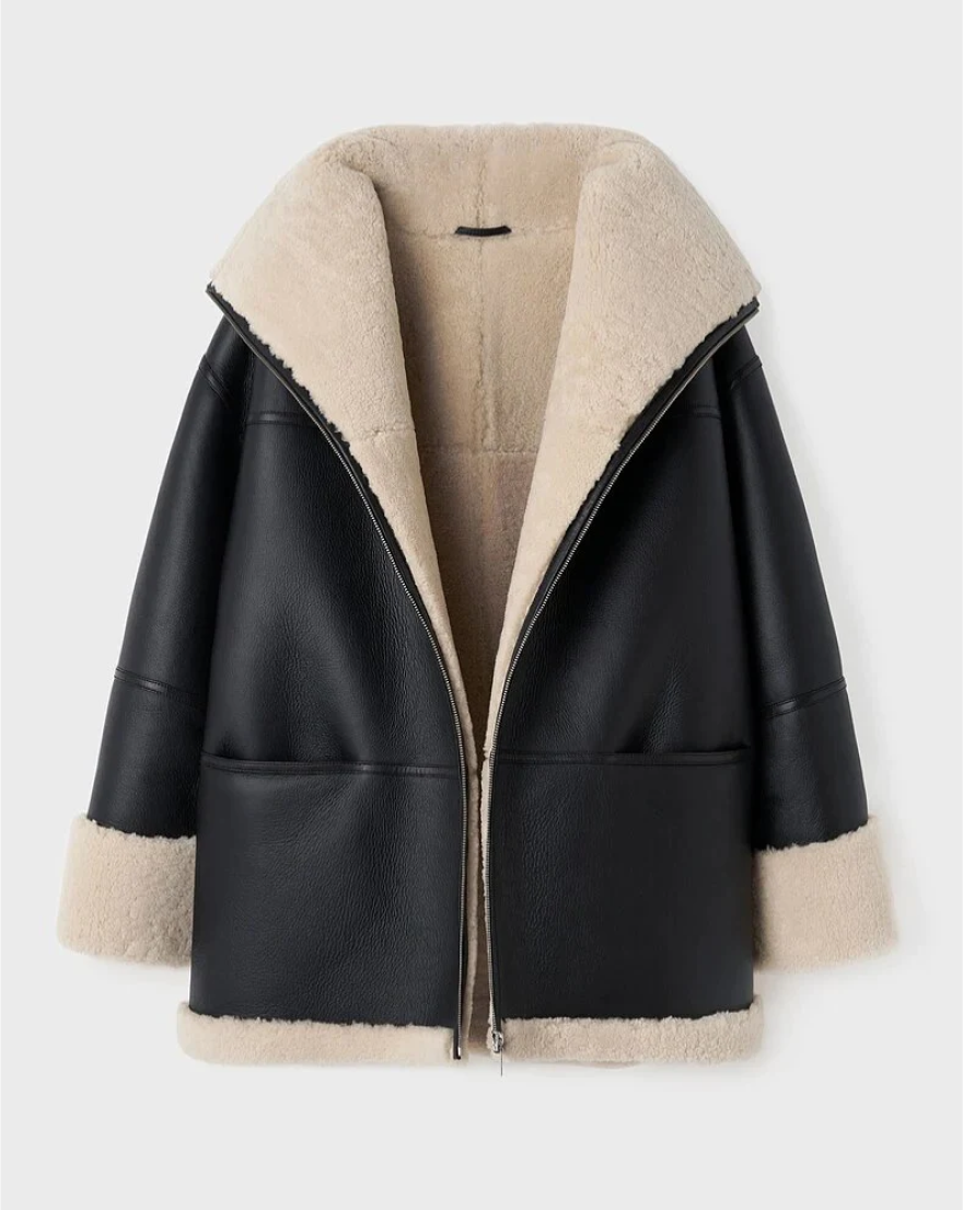 Cozy winter coat made of faux fur 