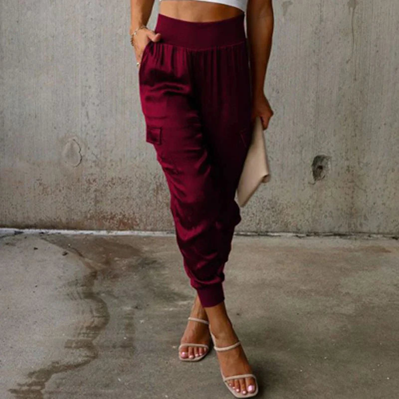 Maya™ - High-waisted satin joggers with pockets