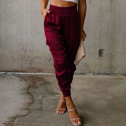 Maya™ - High-waisted satin joggers with pockets