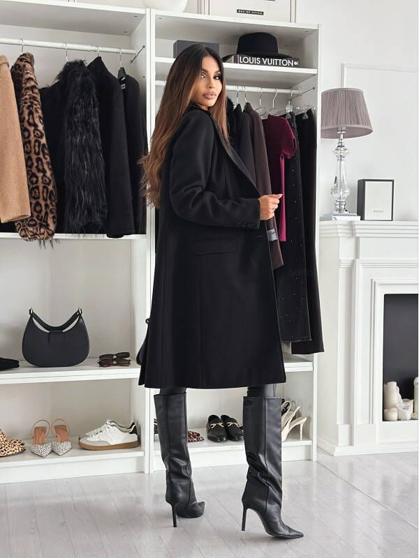 Stylish long winter coat for women 
