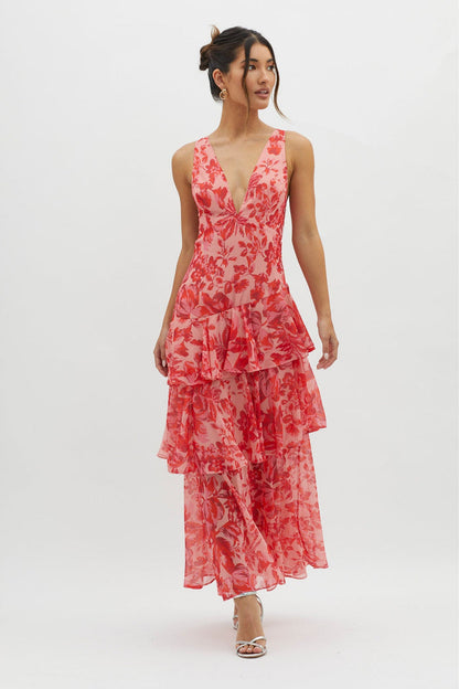 Maxi dress with floral pattern and ruffles for summer elegance 