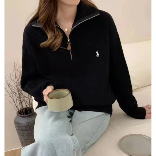 Adolf | Comfortable zip-up sweater