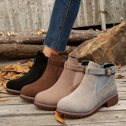 Stylish ankle boots with block heel, buckle straps and elastic side panels 