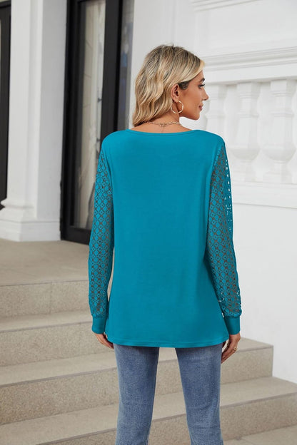 Oswald | Fashionable long-sleeved top with lace details