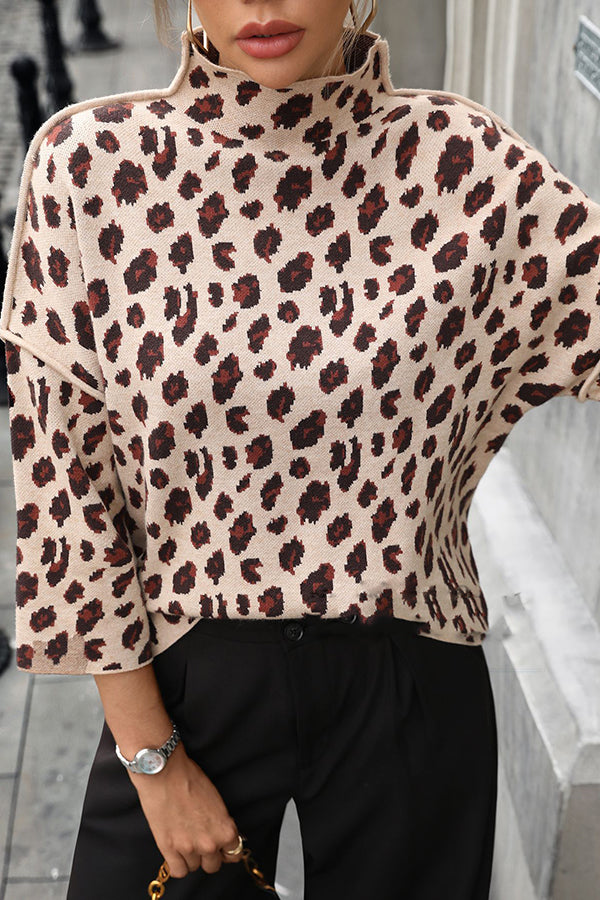 Cozy knit sweater with leopard print and loose roll neck