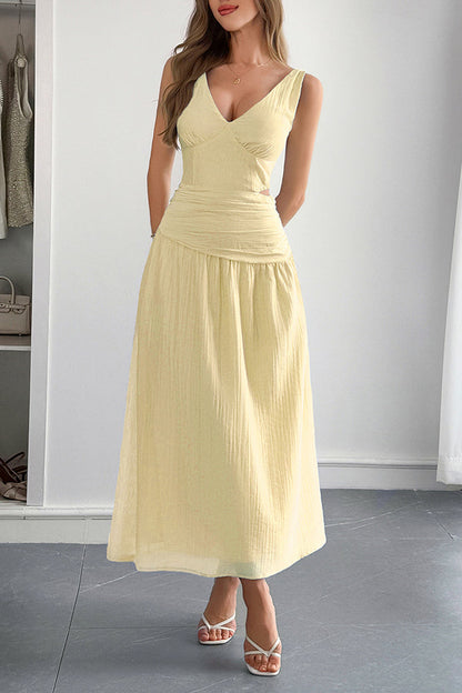 Sleeveless women's maxi dress with V-neck and hollow waist design 