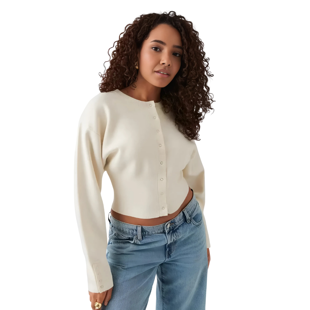 Elegant blouse with button placket, versatile straight cut and cuff details 