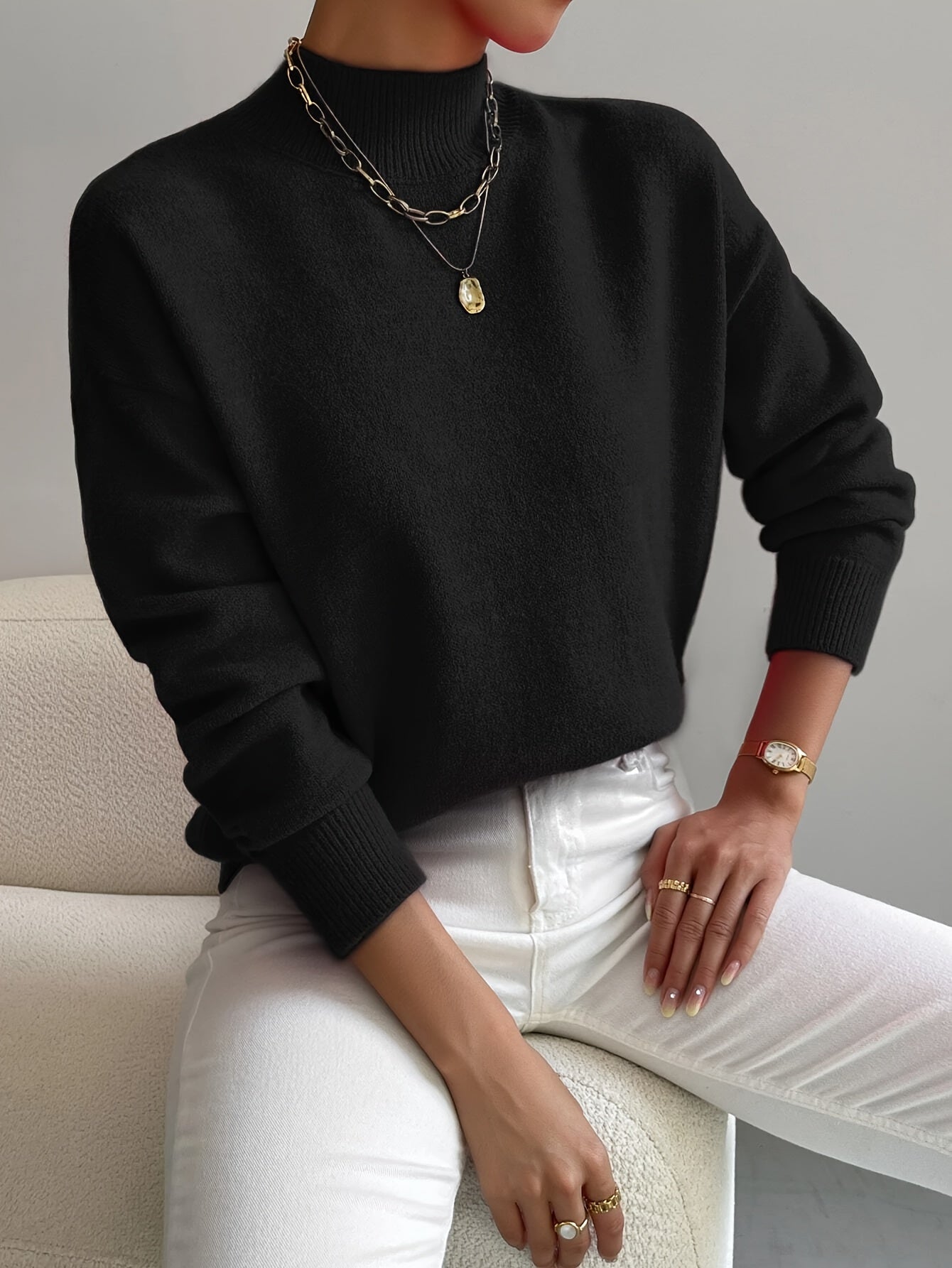 Cozy, elegant roll-neck sweater 