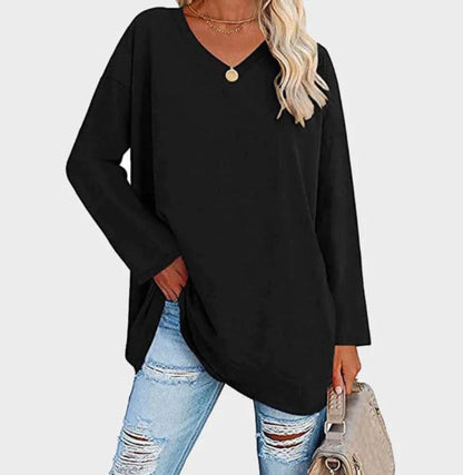 Stylish, elegant long-sleeved sweater for everyday wear 