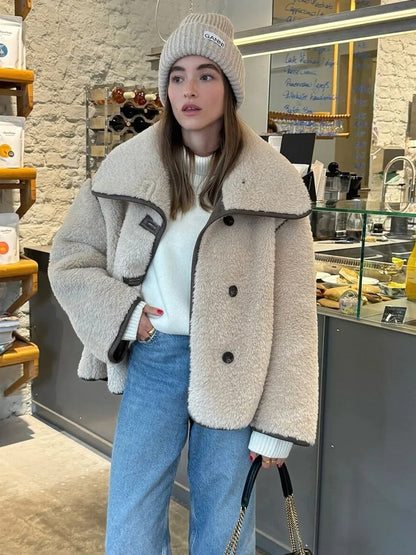 Adolf™ – Cozy teddy jacket with classic collar