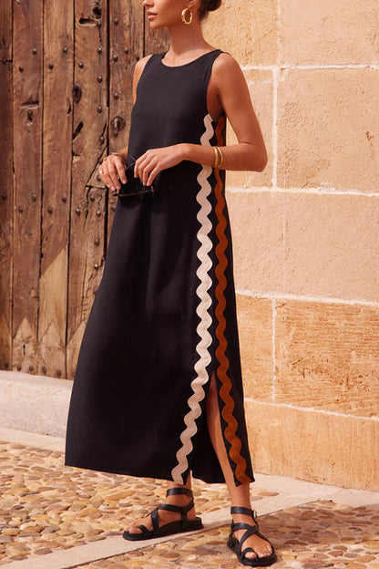 Karen | Maxi dress with zigzag stripes and side slit