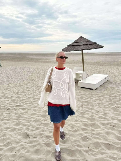 Cozy oversized sweater with elegant embroidery 